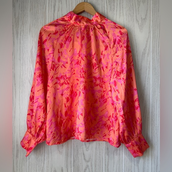 TCEC Print Long Sleeve Mock Neck Blouse Size L NWT - Picture 6 of 6